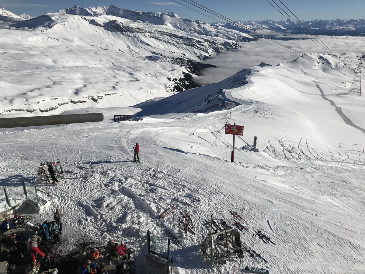 Ferienwohnung Laax Mit Traumblick, Grossem Balkon Und Terrasse المظهر الخارجي الصورة