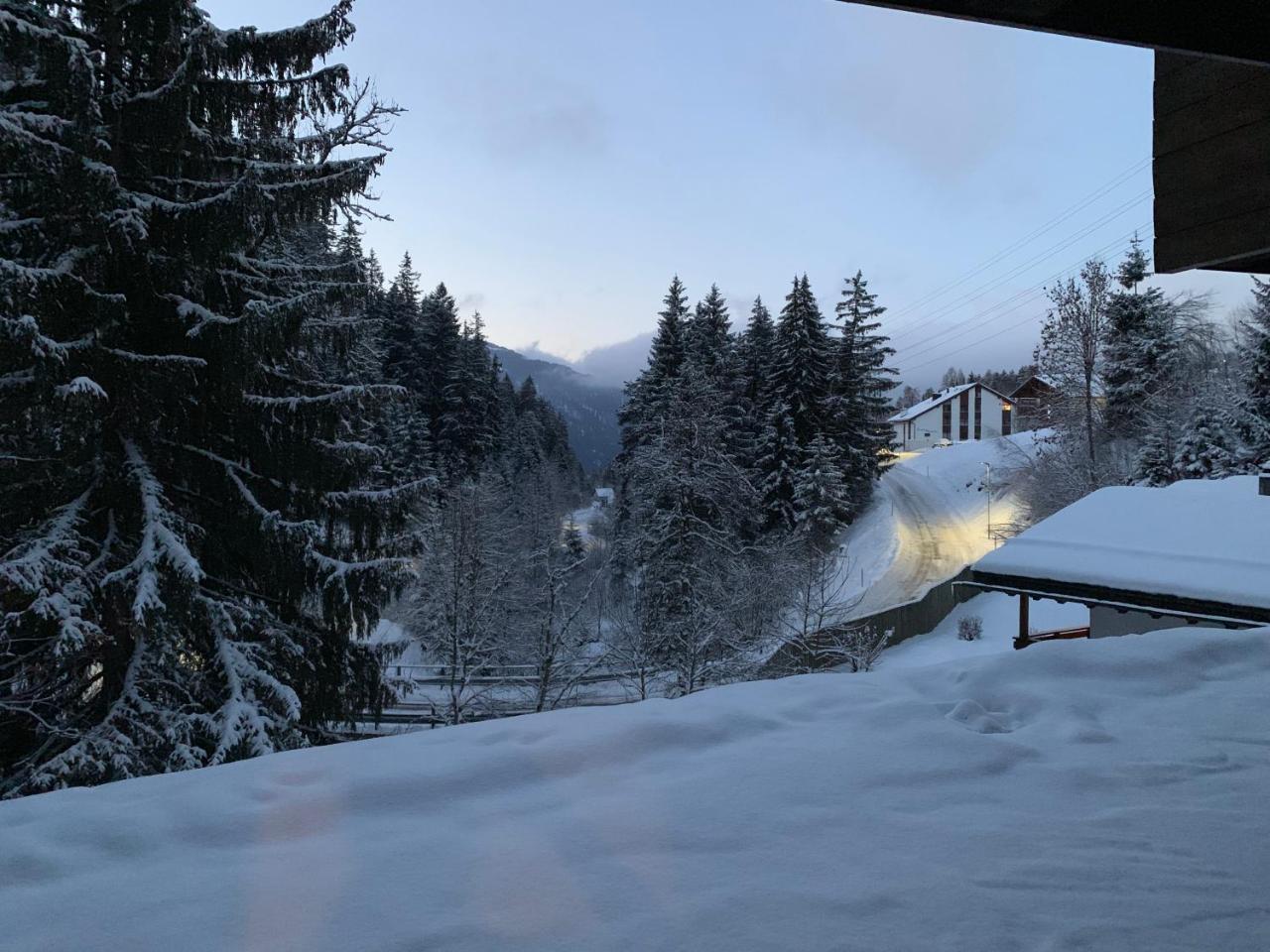 Ferienwohnung Laax Mit Traumblick, Grossem Balkon Und Terrasse المظهر الخارجي الصورة